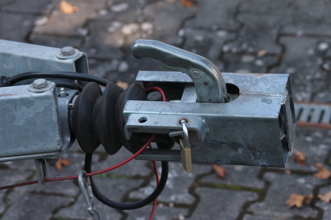 travel trailer hitch