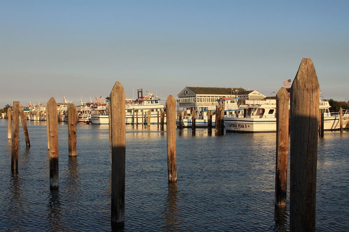 charter boat deckhand