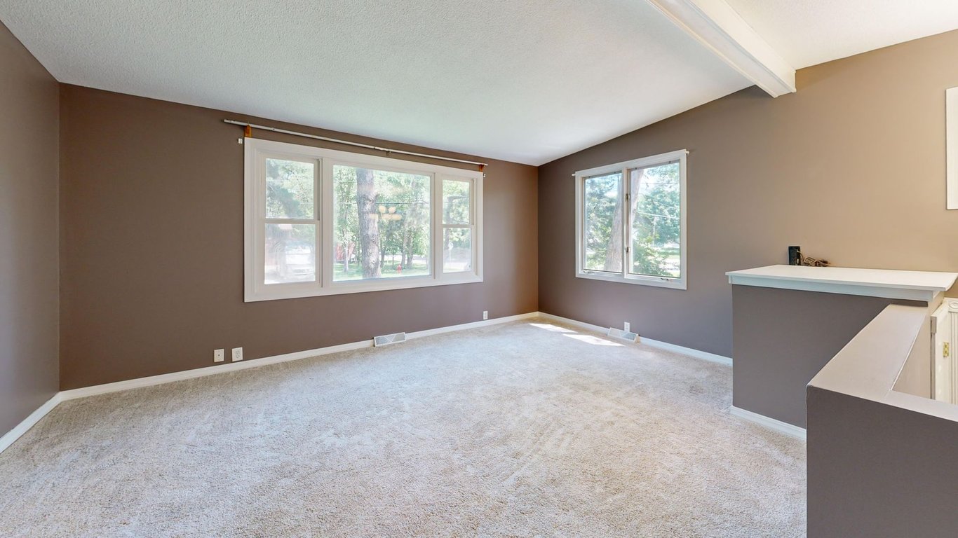 Empire Carpet Near Me: What to Compare Before Booking an In-Home Flooring Estimate
