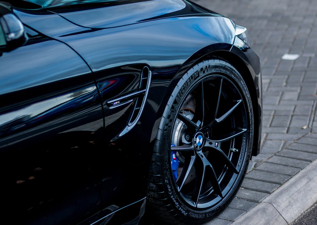 car tire placard
