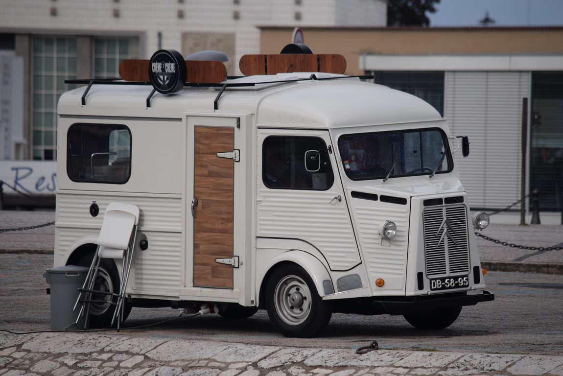 semi truck repair shop