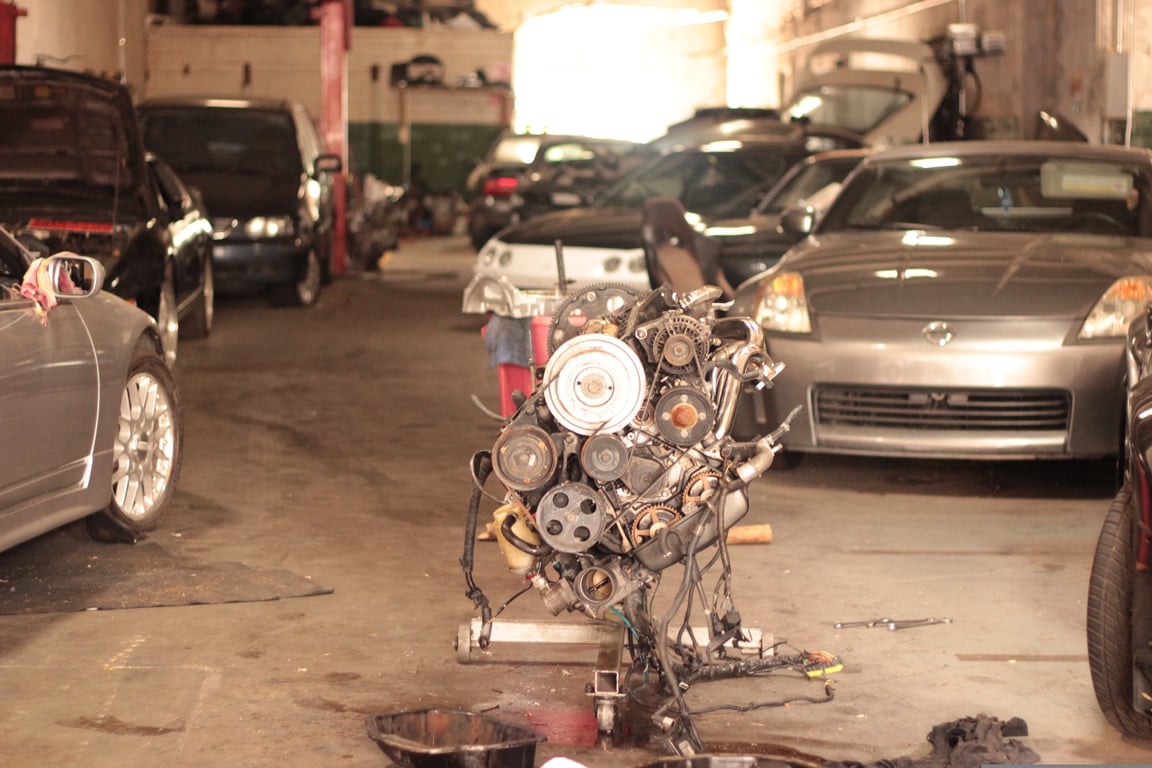 auto repair shop mechanic