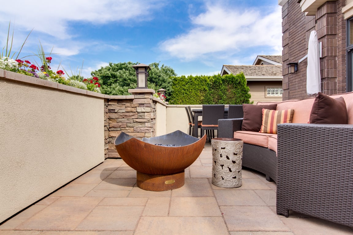 landscaped garden patio