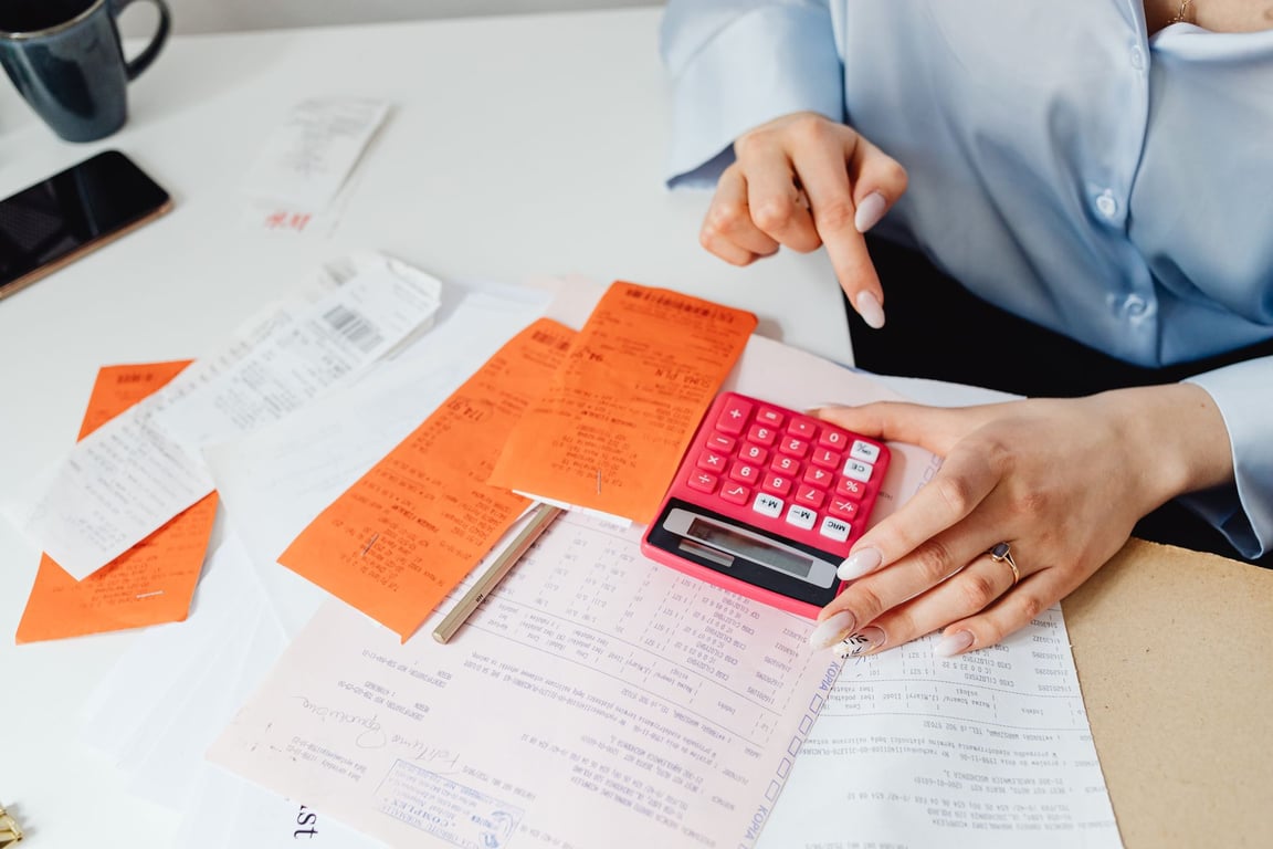 The Cost of Assisted Living: What Families Should Budget For Before Moving In