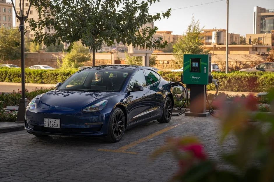 Image describing Top 7 Best Tesla-Like Electric Cars to Buy Now (2026)