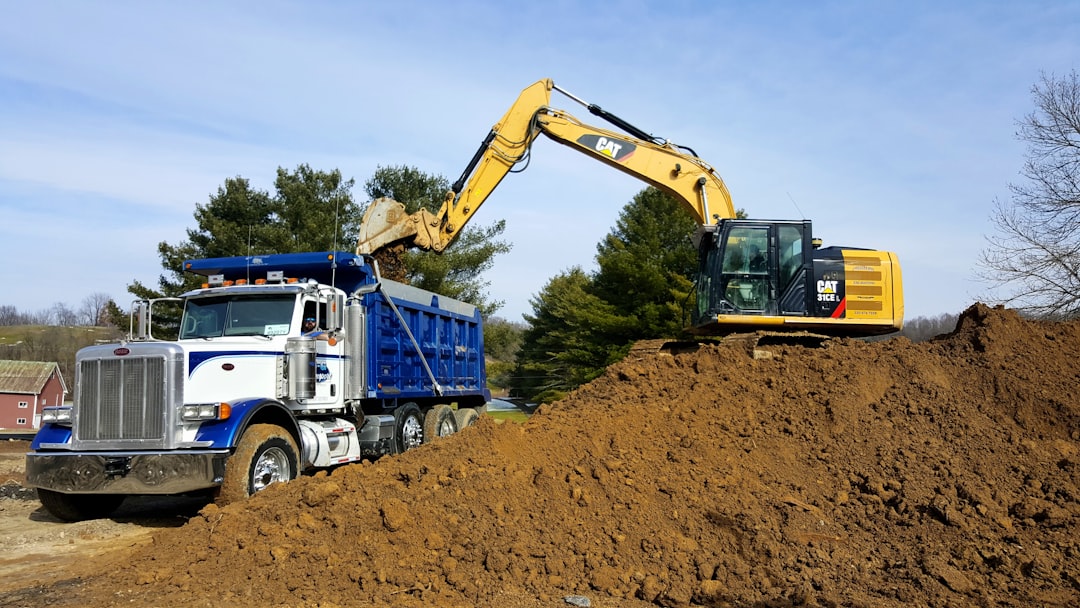 Rent Earth Moving Equipment: Match Machine Capacity to Jobsite Needs