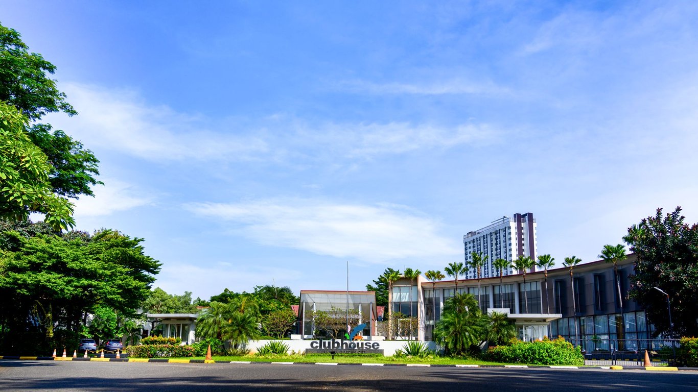 55+ community clubhouse