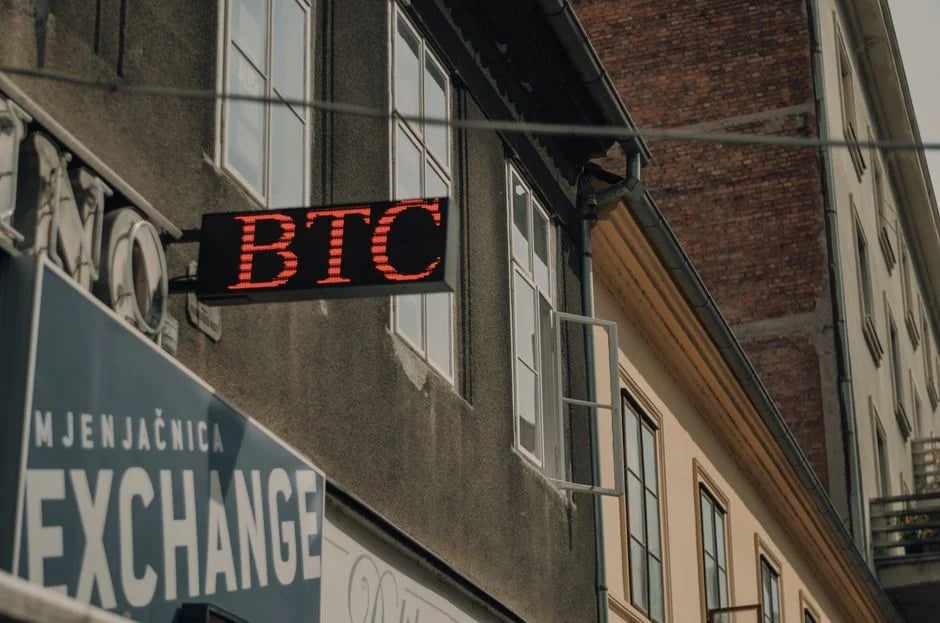 Image describing Top 7 Best Crypto Exchanges for 2026—Which Wins Now?