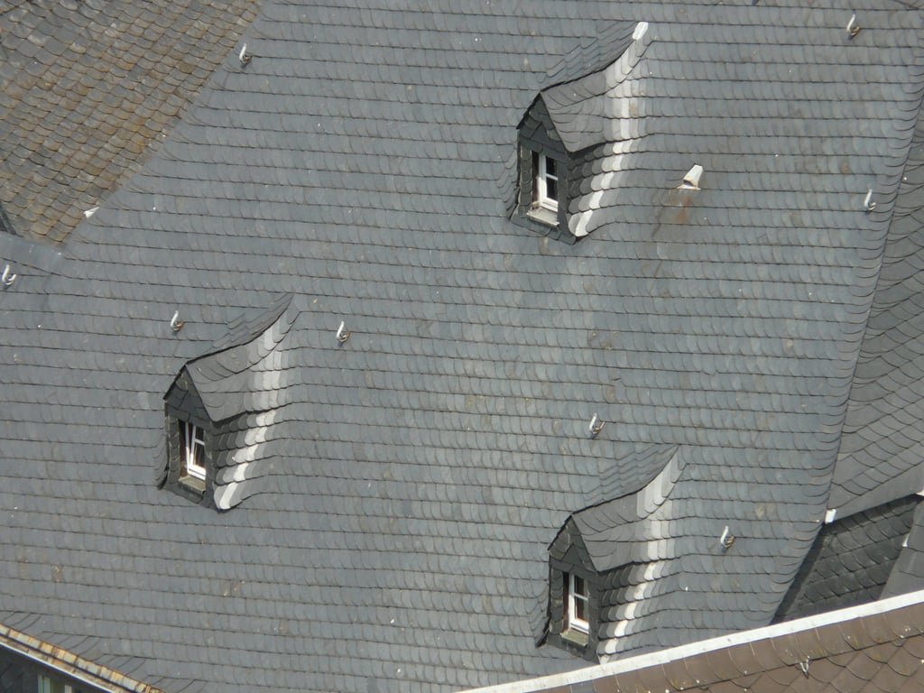 detached garage gable roof