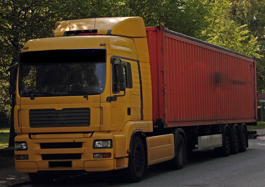 commercial truck tire sidewall