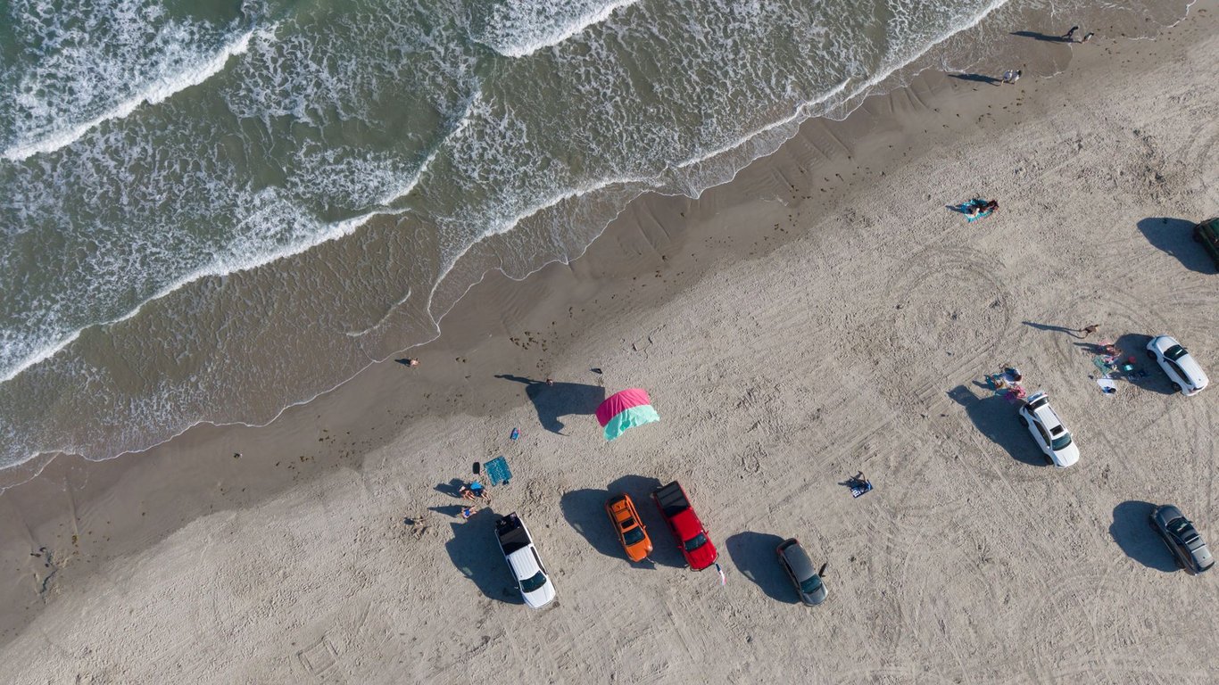 Beach Camping Checklist: Essential Gear, Safety, and Tide-Smart Planning