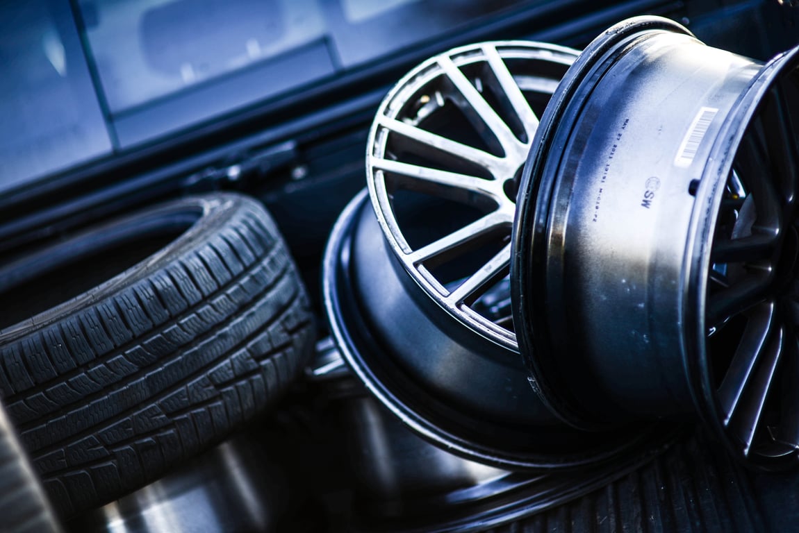 cracked car tire sidewall