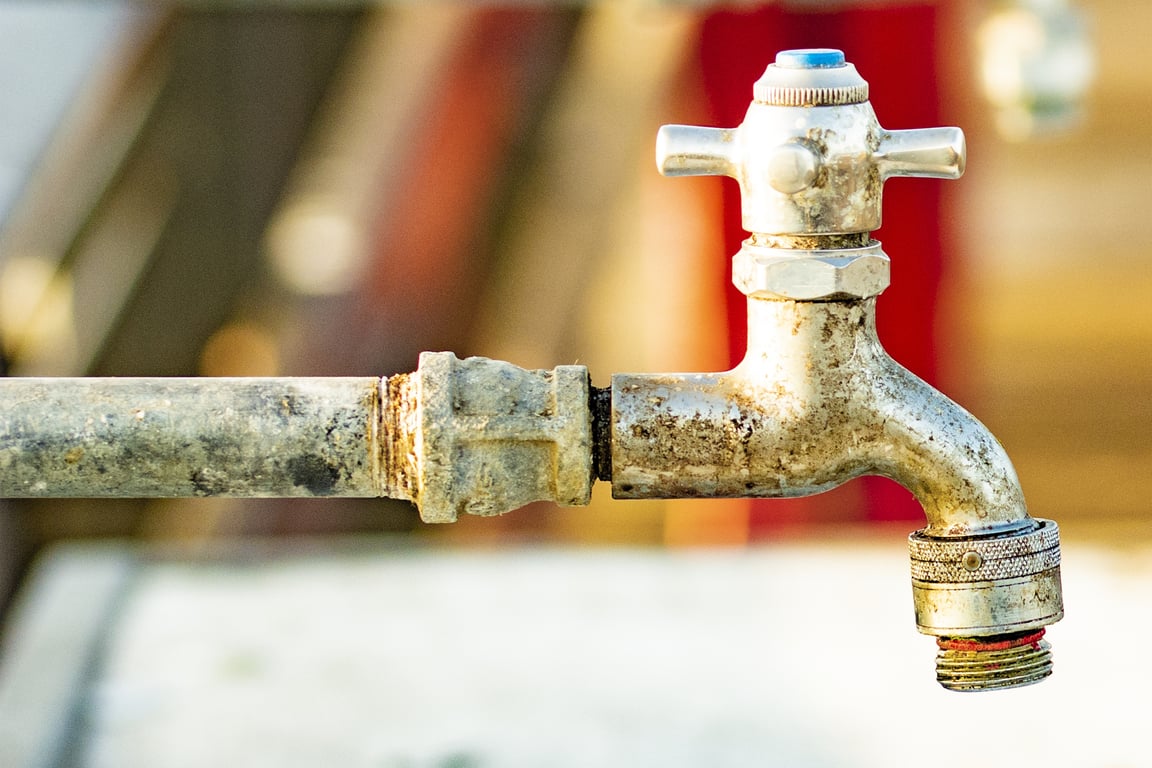 under sink plumbing shutoff valves