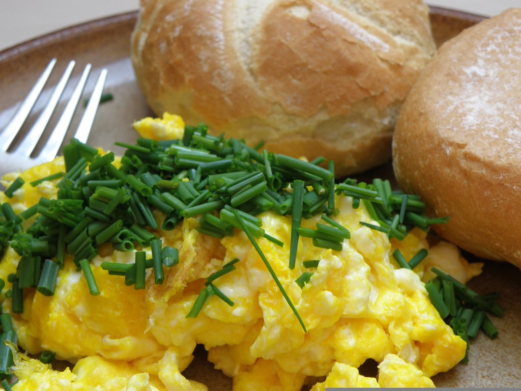 scrambled eggs with avocado
