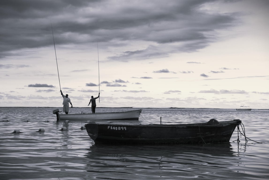 deep-V aluminum fishing boat