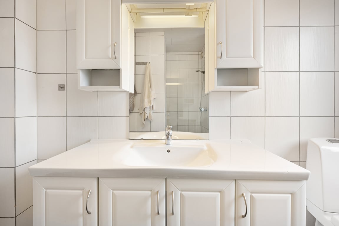 clogged kitchen sink drain
