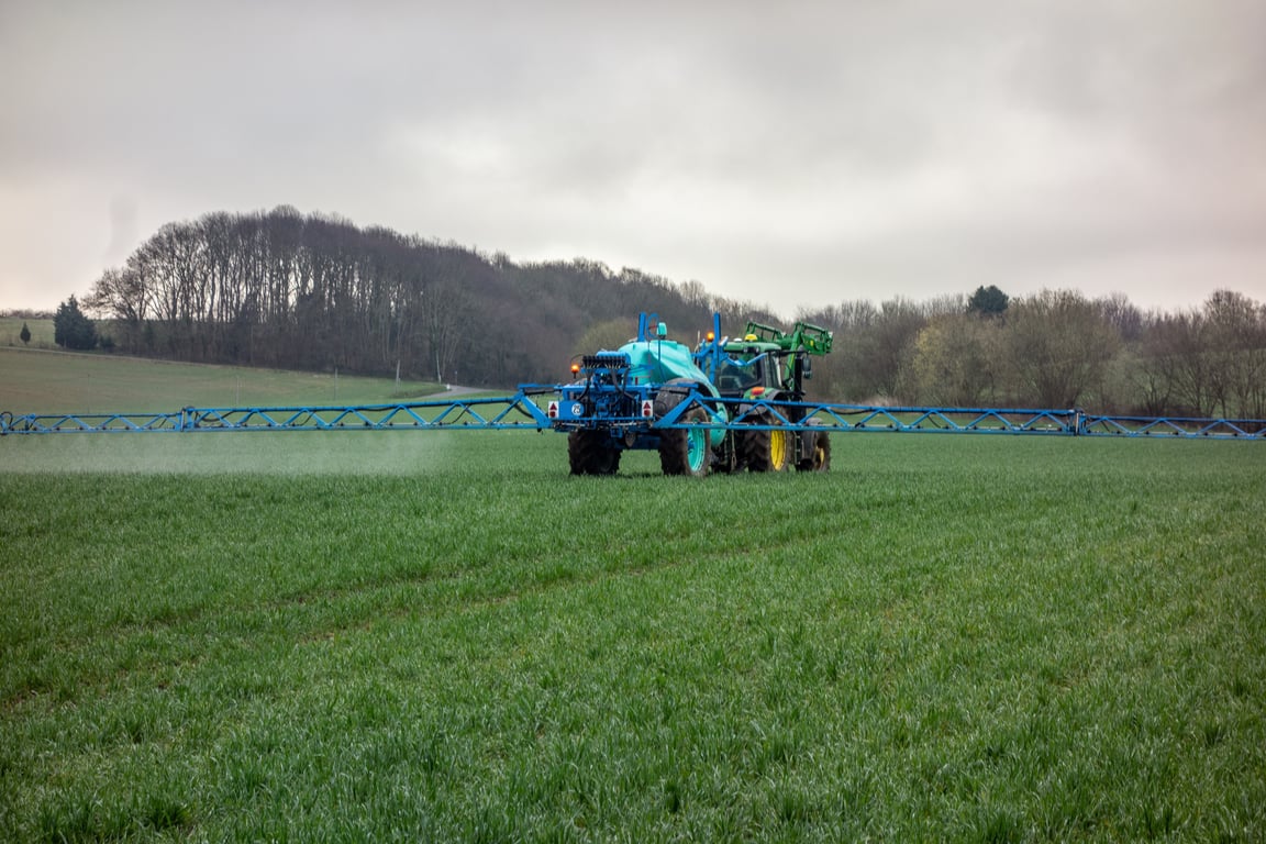 granular lawn fertilizer application