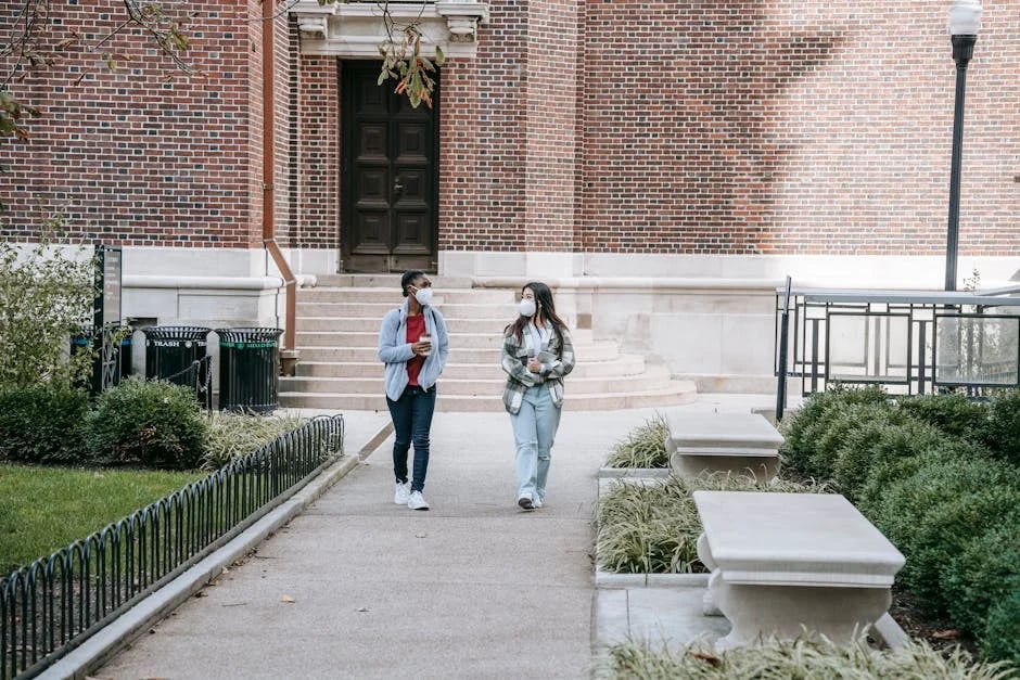 Image describing 10 Best Student Loans for College in 2025!