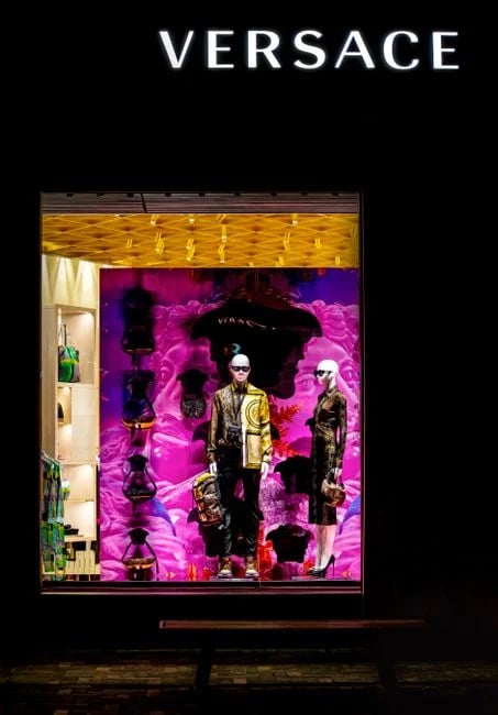 Image describing How to Get the Best Versace Clothing Sale Now in 2026?