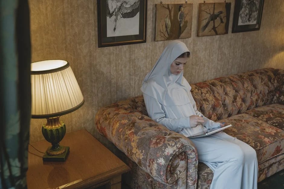 Image describing Top 10 Vintage Clothing Sites You Must Explore Now!