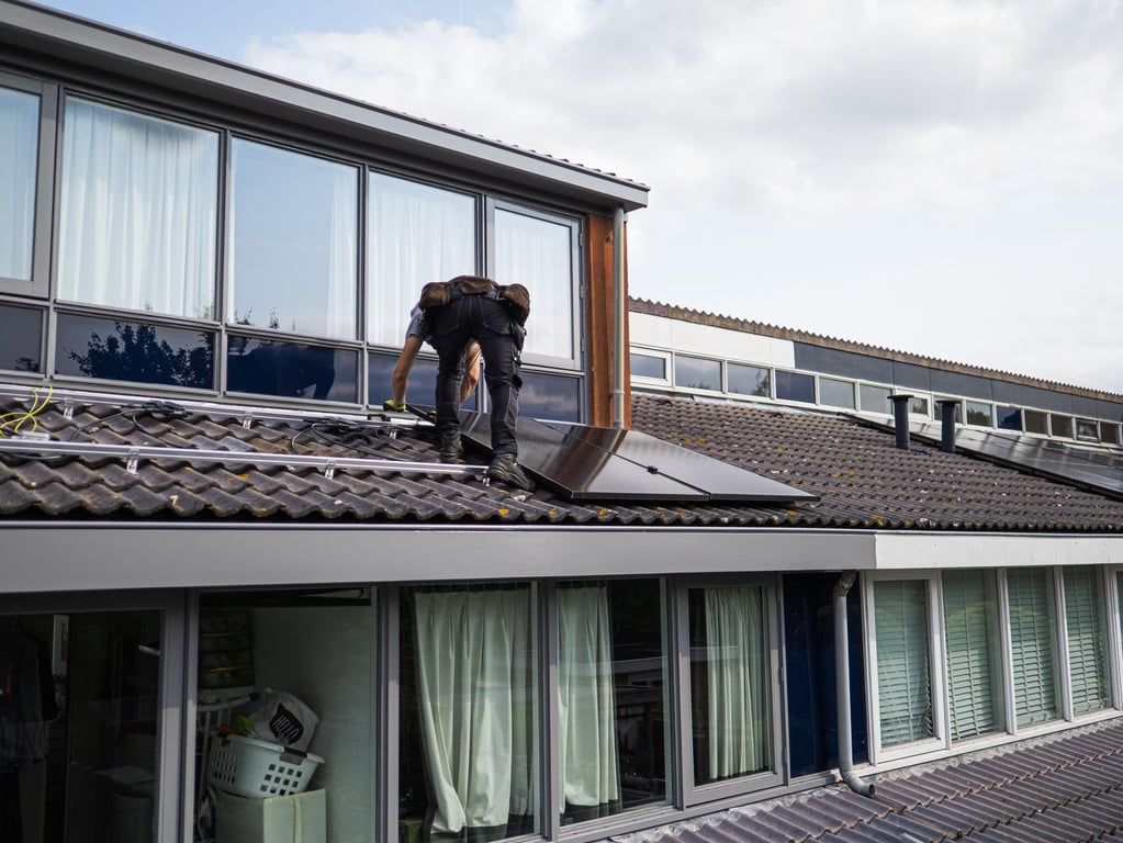residential rooftop solar panels