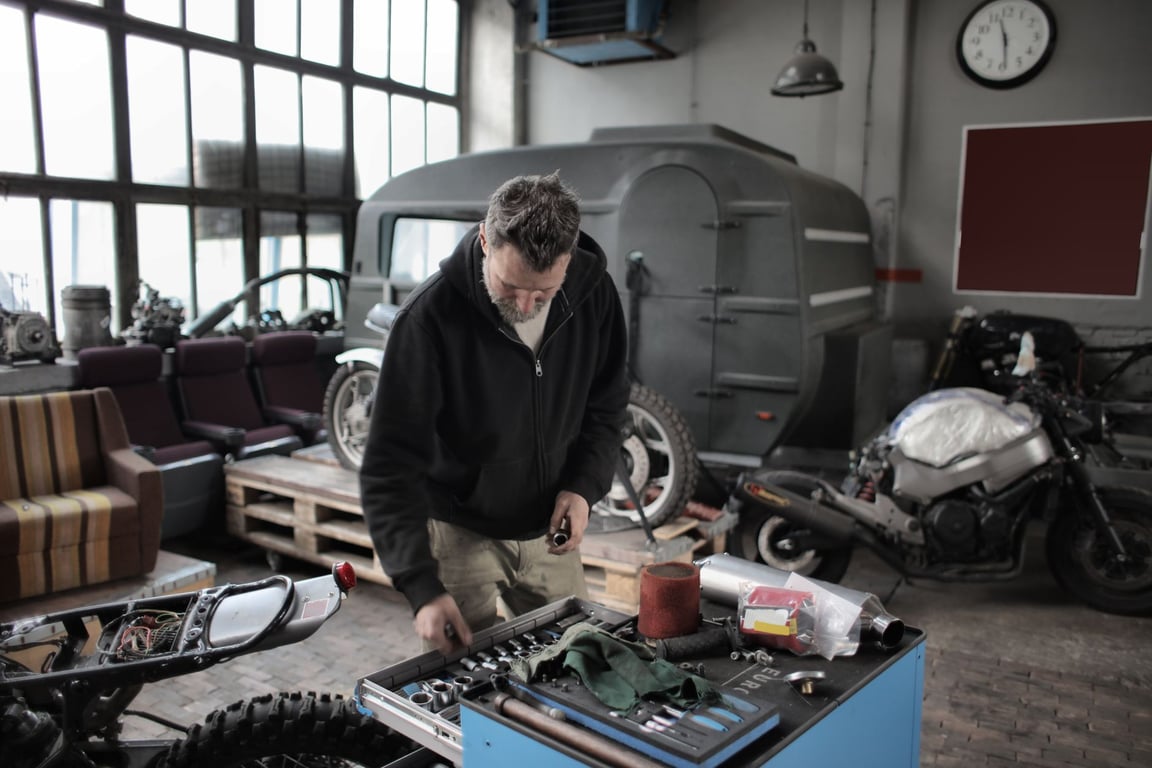 Semi Trailer Repair Near Me: How to Choose a Shop That Minimizes Downtime