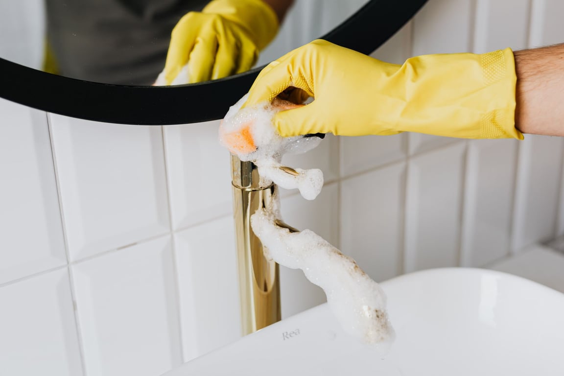 Home Deep Cleaning: What It Includes and When to Hire a Professional