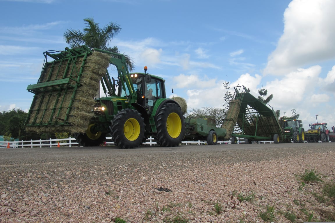 Deere compact track loader