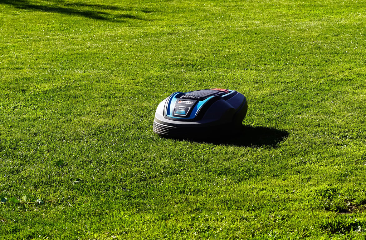 autonomous mobile robots warehouse