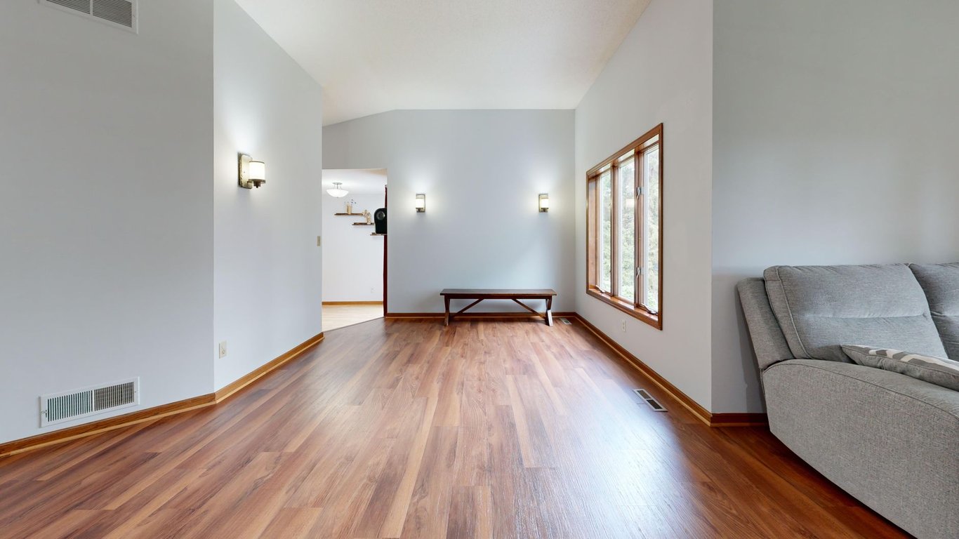 Hardwood Flooring Near Me: How to Compare Local Options Before You Buy