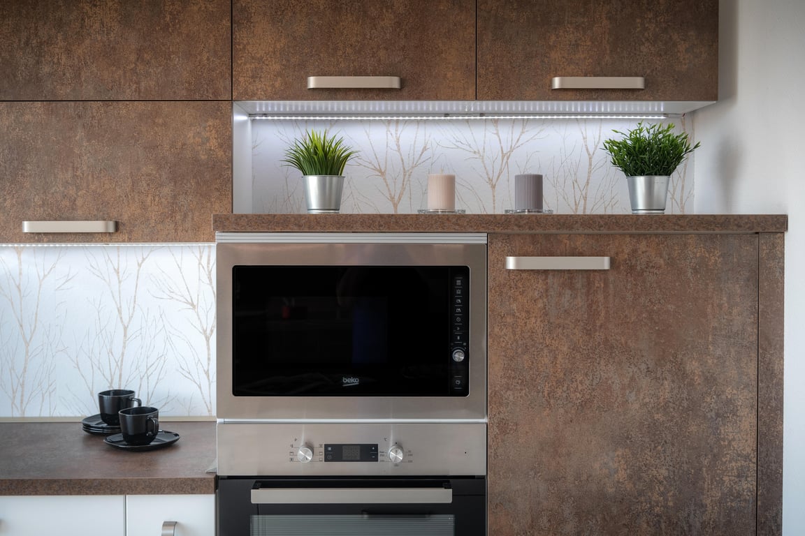 empty kitchen cabinets cleaning