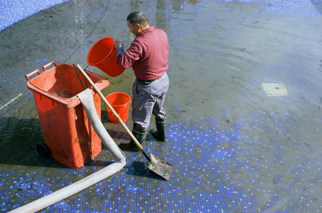 Pool Maintenance Companies Near Me: How to Compare Reliable Local Service Plans