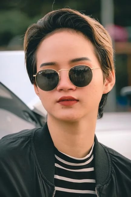 Image describing Top 7 Trendy Female Sunglasses to Buy Now in 2026?