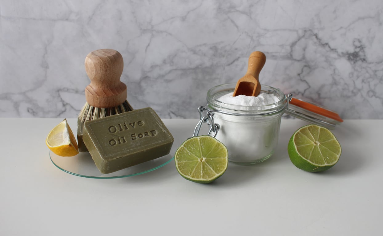 professional house cleaning kitchen
