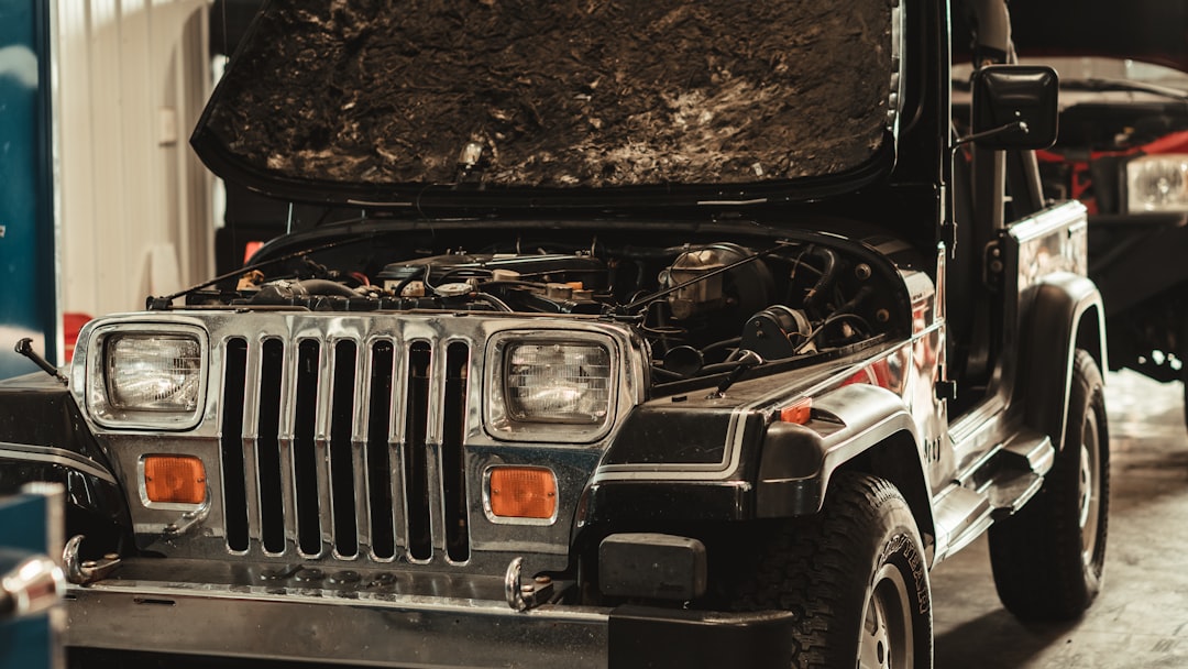 Big Truck Mechanic Near Me: How Contractors Can Choose the Right Heavy-Duty Repair Service
