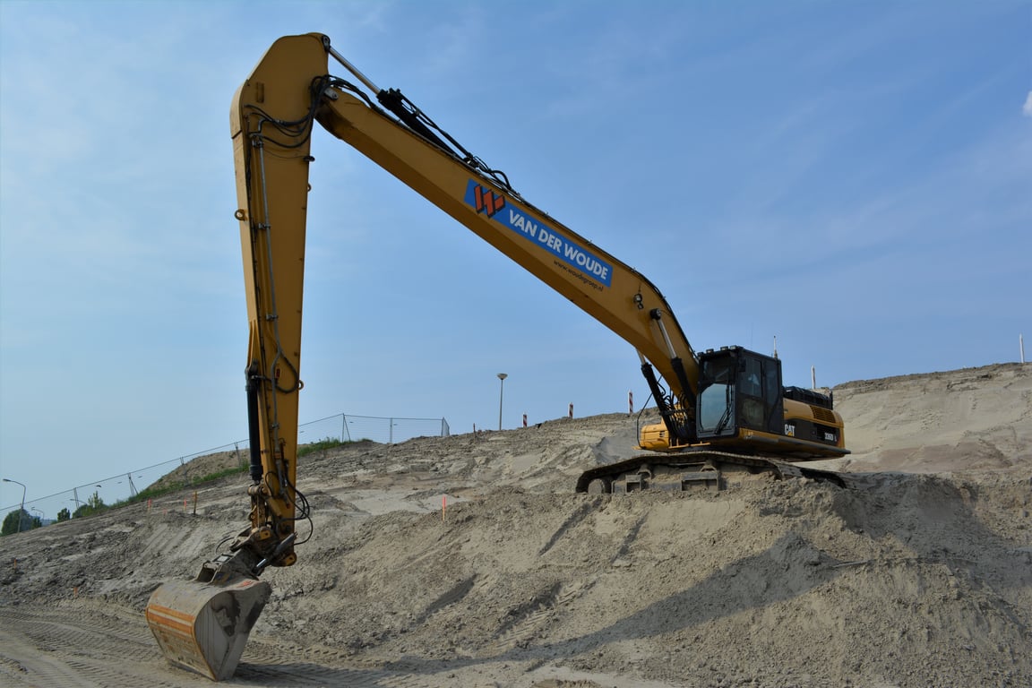 Cat excavator