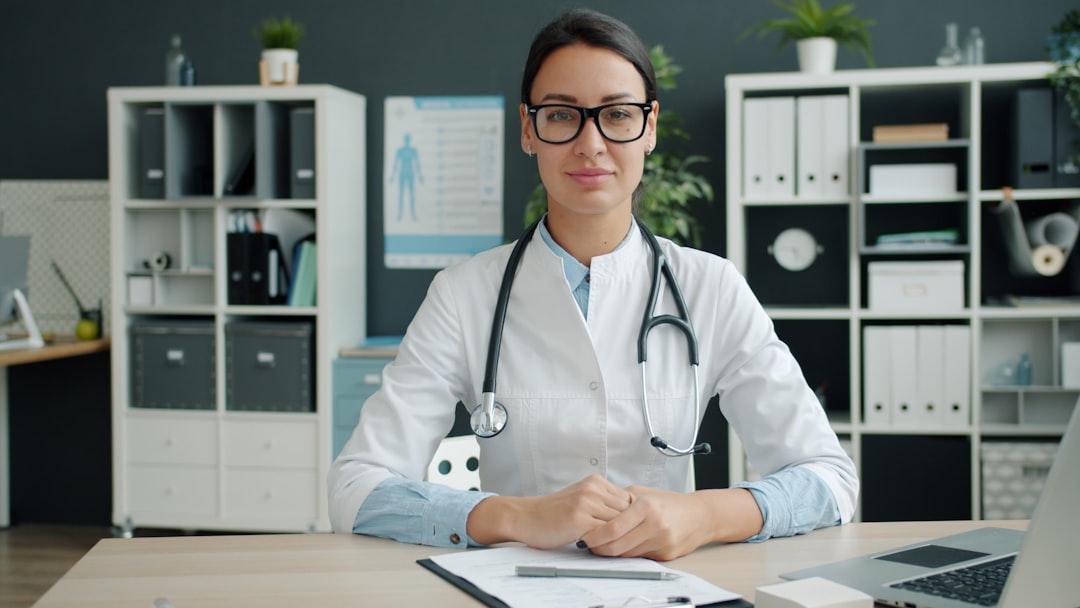 Medical Administrative Assistant Schools: How to Compare Programs That Fit Your Career Goals