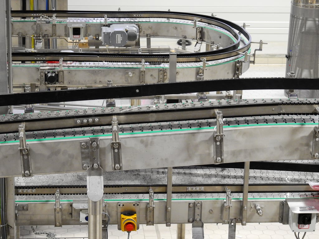 millwright repairing conveyor