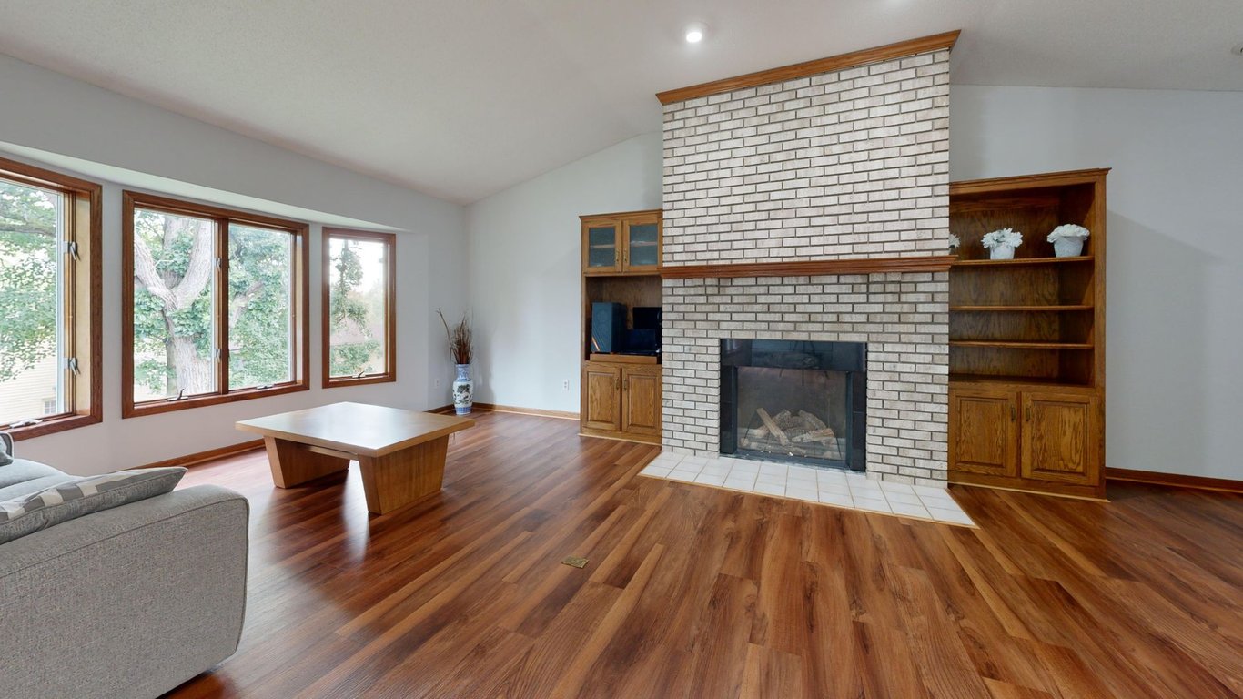 Empire Flooring Near Me: What to Compare Before You Book an Estimate
