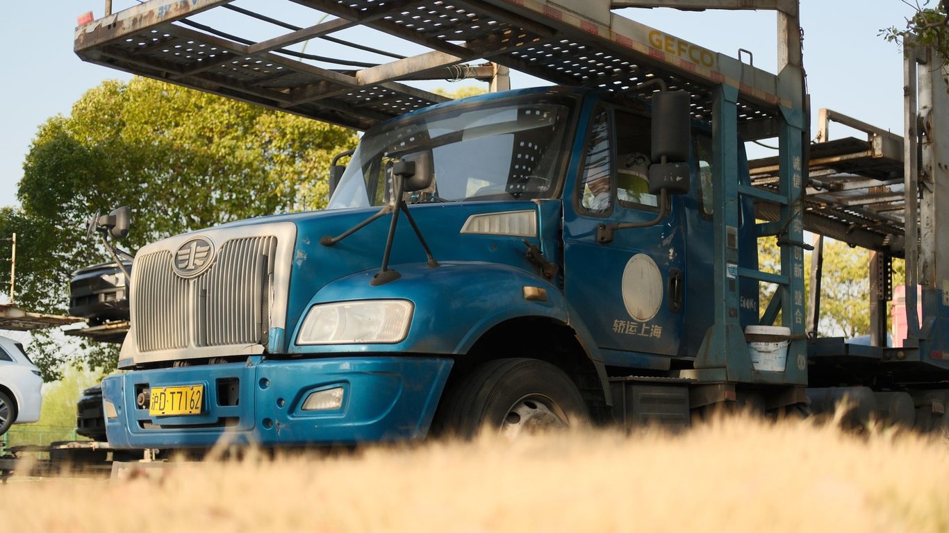 Truck Mechanic Near Me: How to Find a Shop That Knows Your Truck
