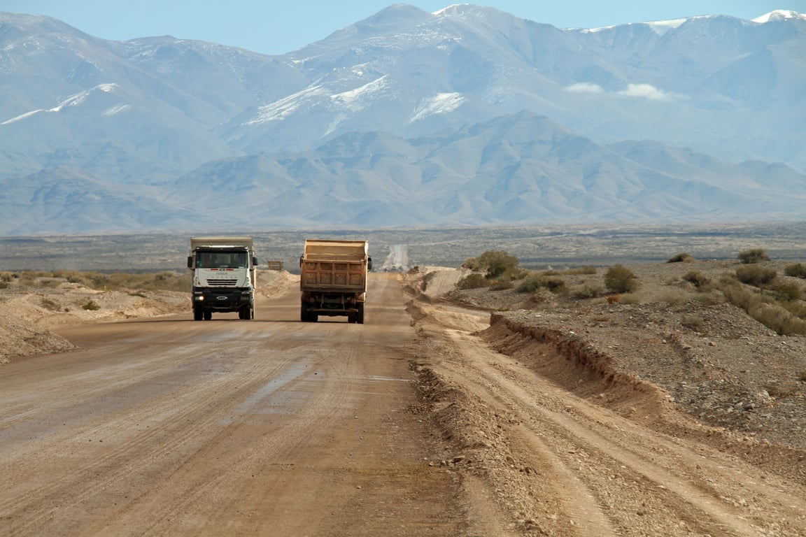 heavy-duty truck repair shop