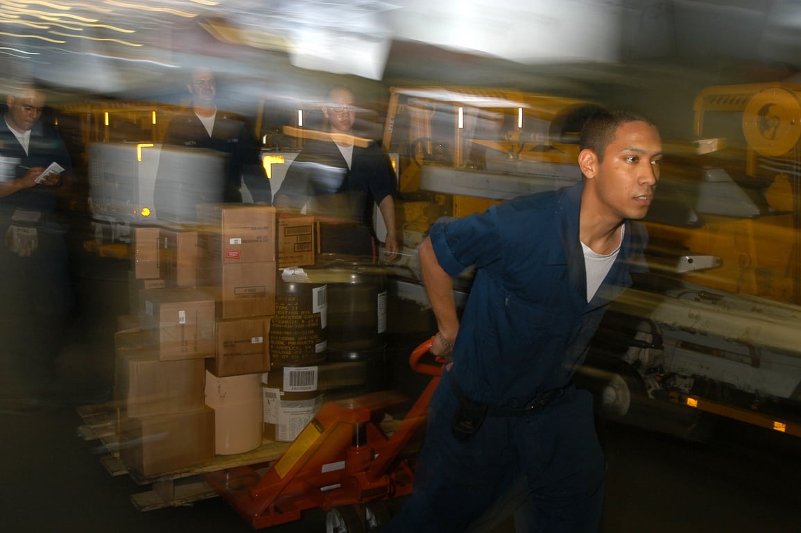 warehouse pallet racking