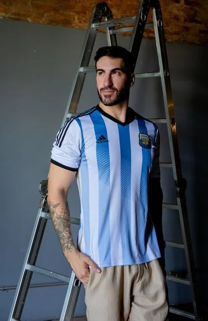 Image describing How to Get Messi Argentina Adidas 2026 Fast?