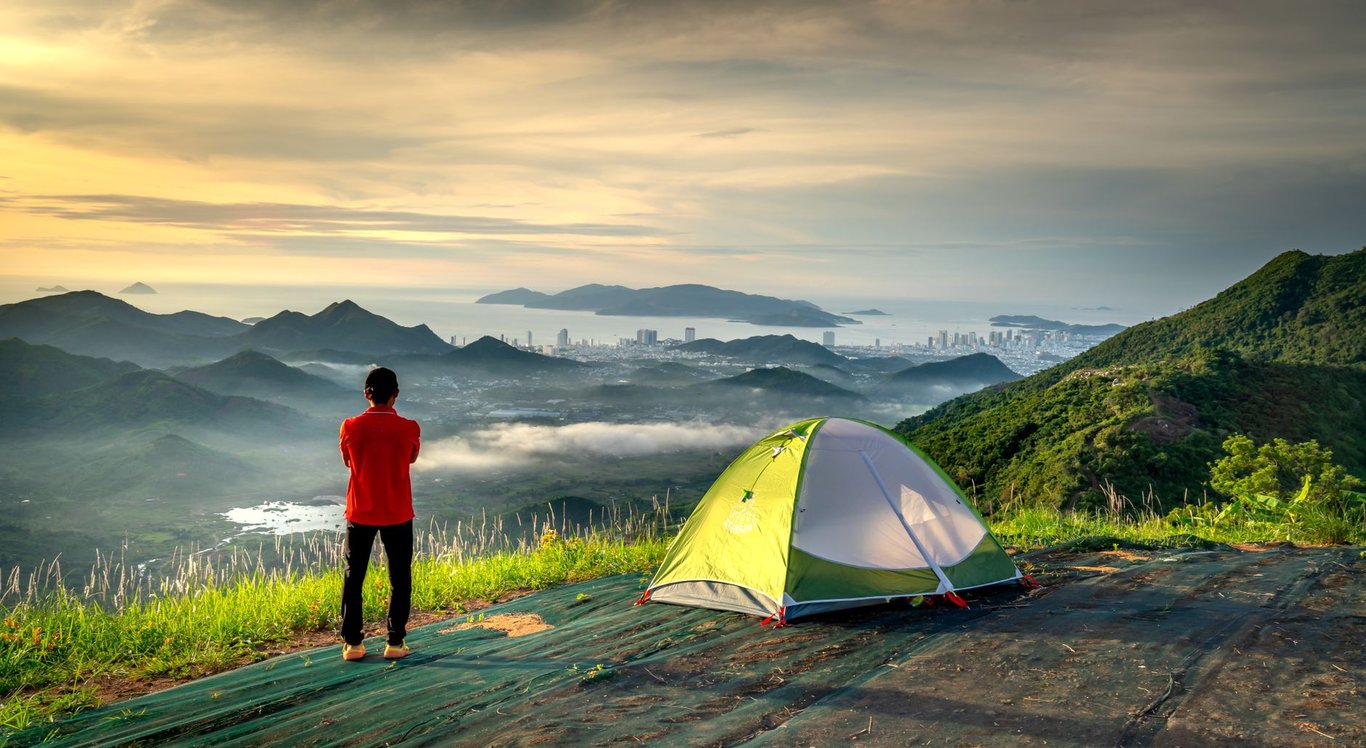 Core 6 Person Instant Cabin Tent: A Practical Choice for Easy Family Camping