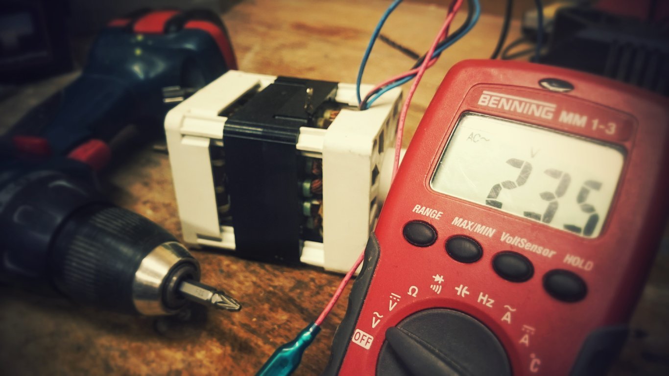 digital multimeter car diagnostics