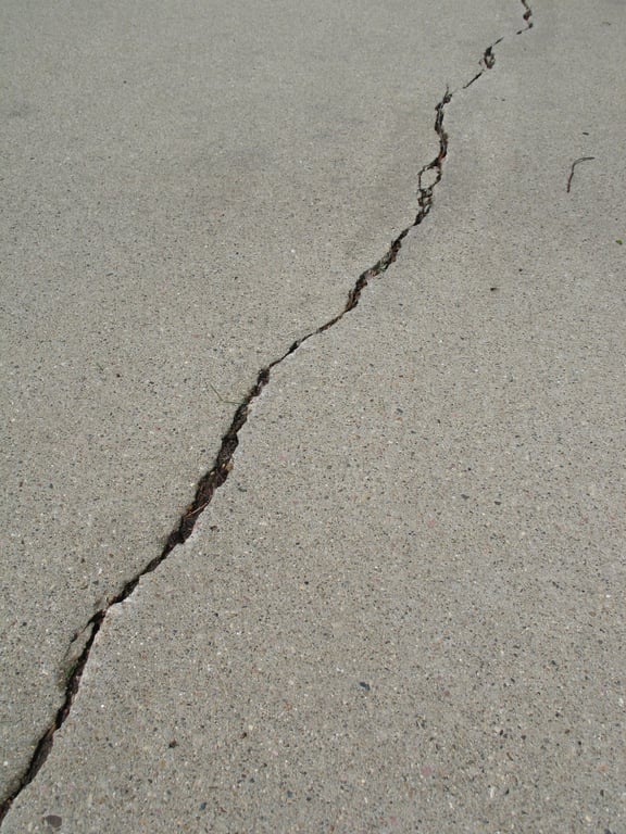 mobile tire repair technician driveway