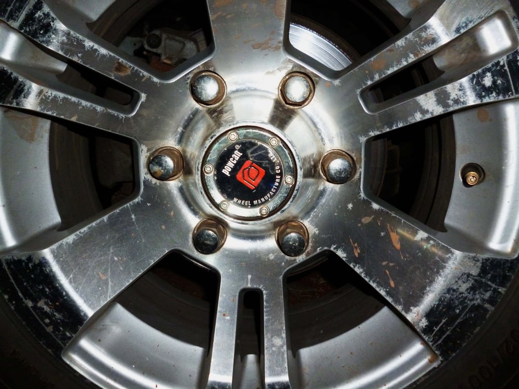 car tire tread wear