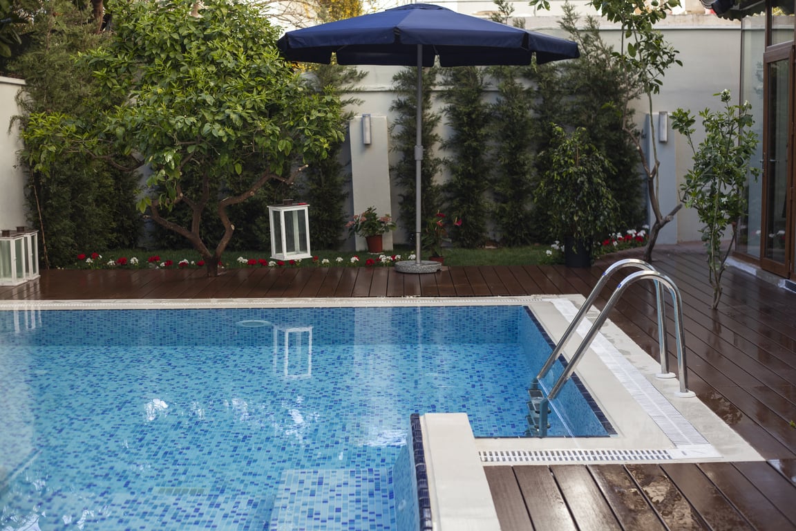 swimming pool maintenance
