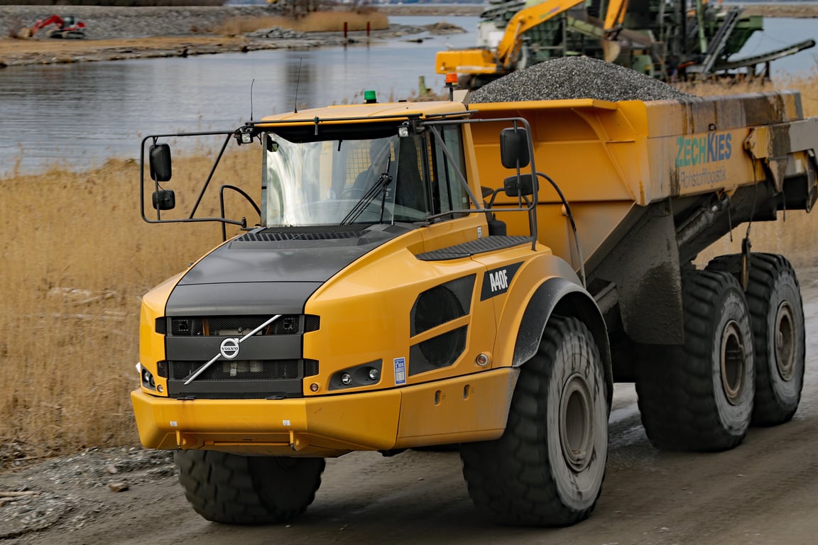 Volvo VNR semi truck