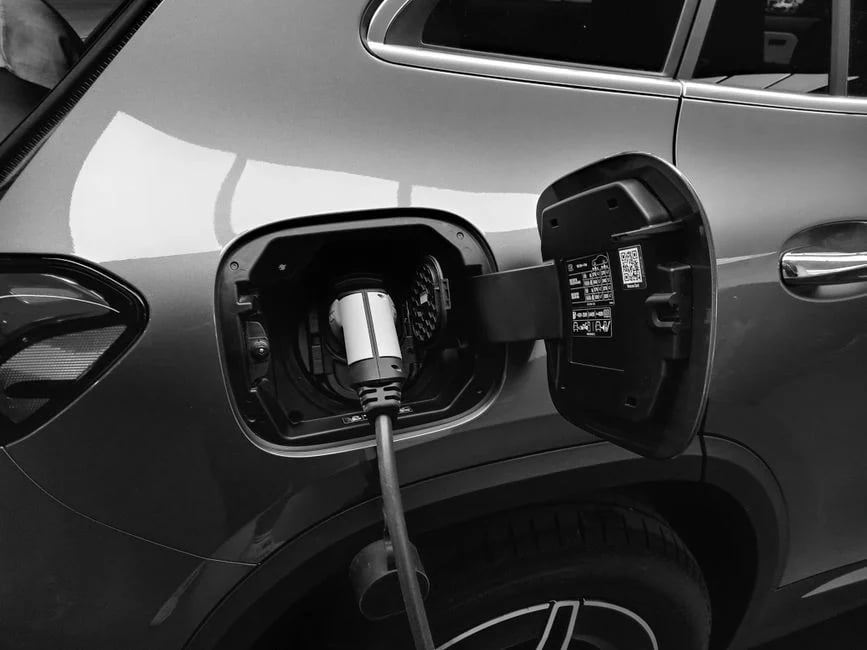 Image describing 2026 Proven 7 Fast Ways EV Maintenance Beats Gas?